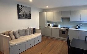 Luxurious Central Soho Apartment